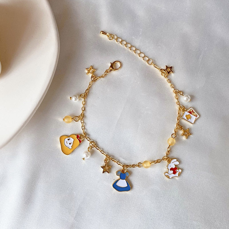 Pulseira charmosa  infantil, Alice no país das maravilhas, Branca de neve ,Cinderela , sereia